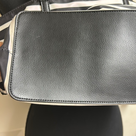 Kate Spade Hayden Sailing Stripe Top Zip Tote, 9"h x 11.5"w x 5"d, Nylon, EUC - Picture 6 of 10